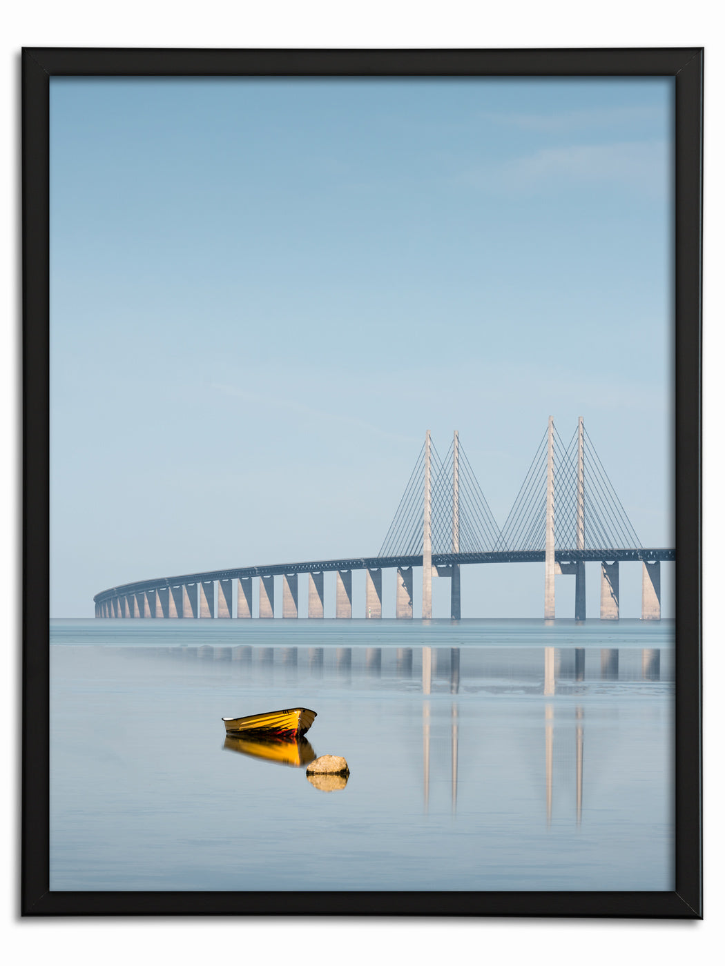 Gul båt och Öresundsbron