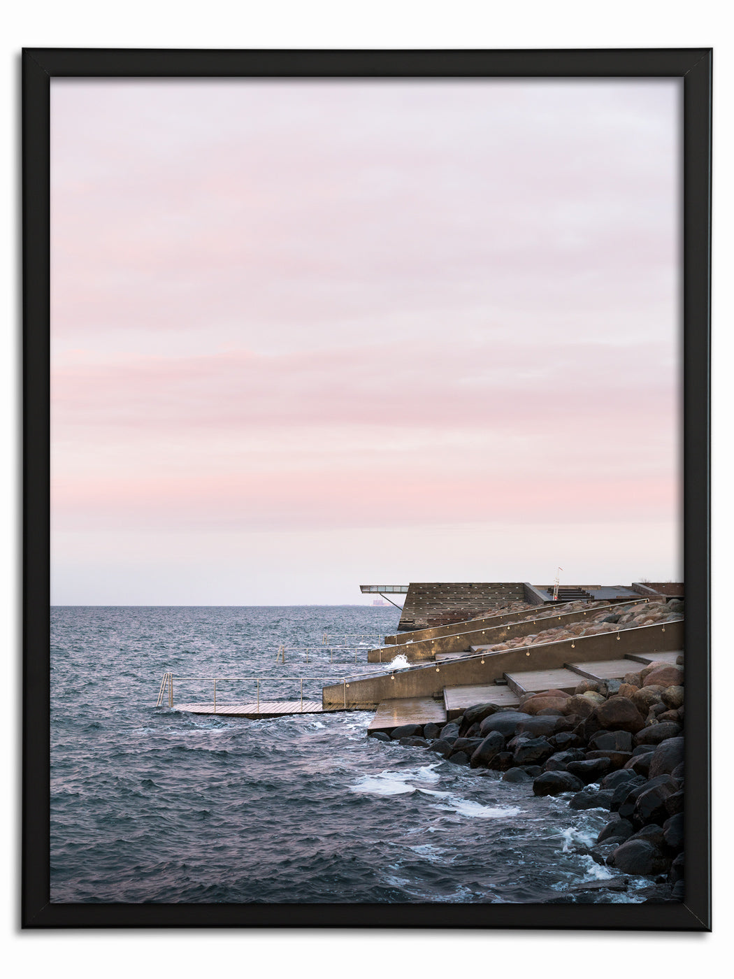 Morgonljus över Titanicbryggan