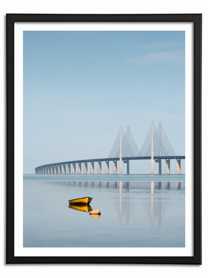 Gul båt och Öresundsbron