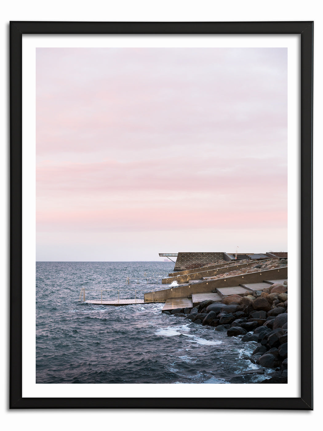 Morgonljus över Titanicbryggan