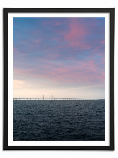 Rosa himmel över Öresundsbron