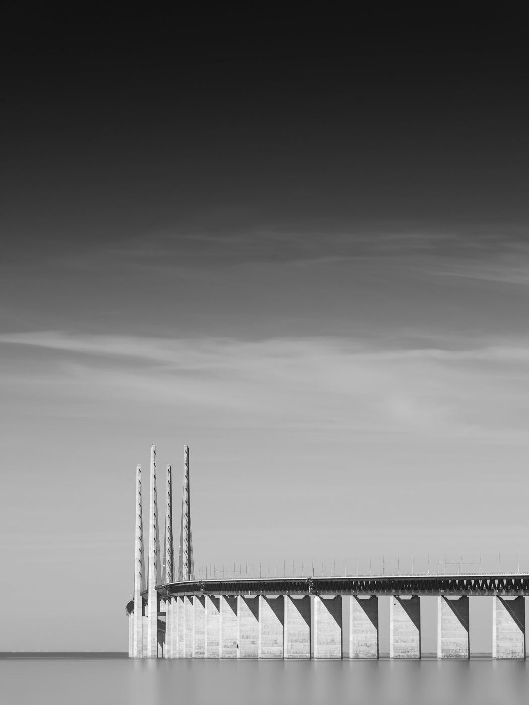 Svart himmel över Öresundsbron